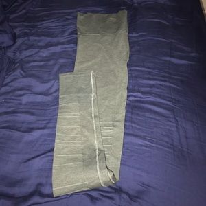 2 pairs of BLANQI maternity leggings size L